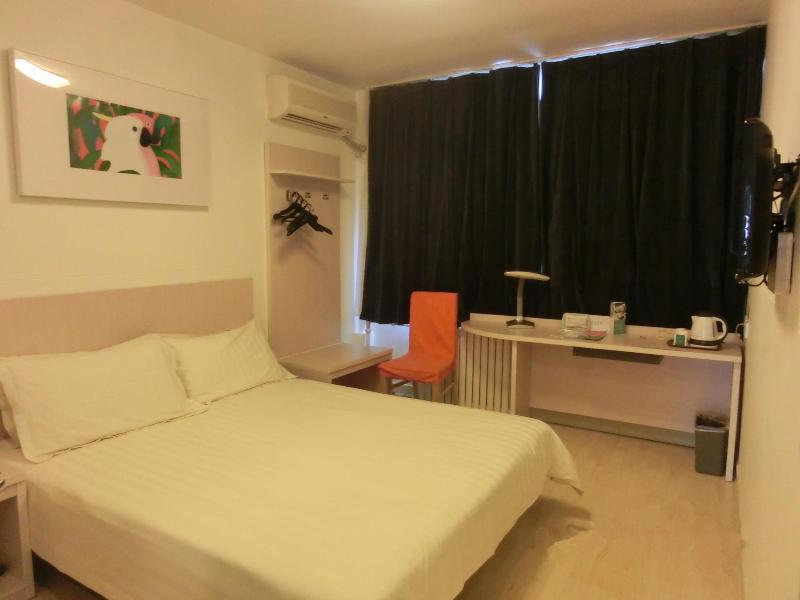 Jingjiang Inn Jinan Quancheng Road Zewnętrze zdjęcie