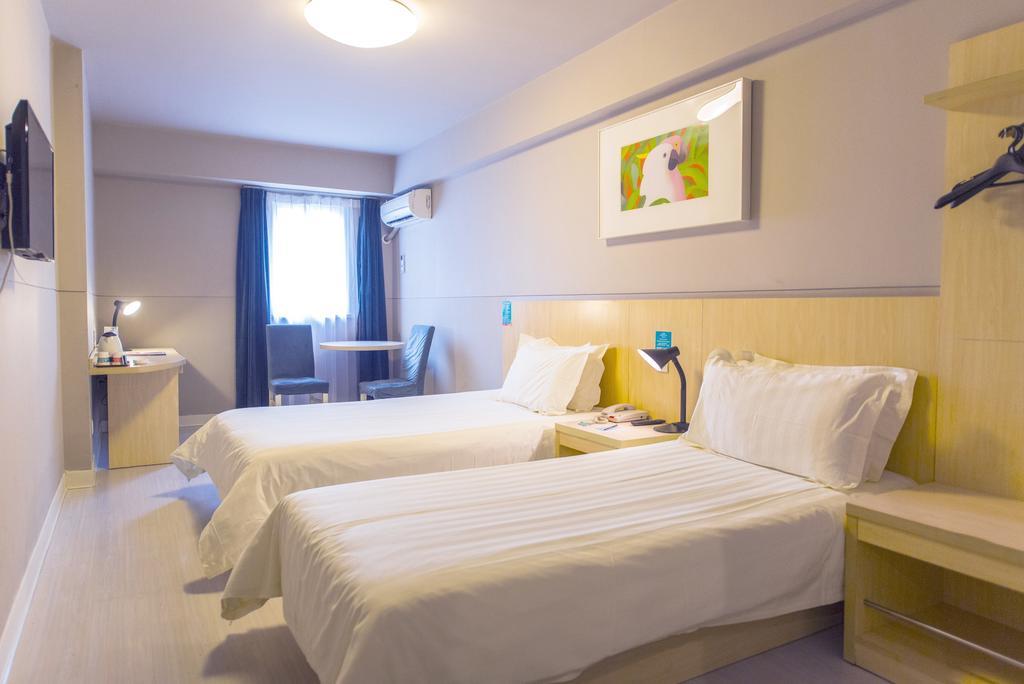 Jingjiang Inn Jinan Quancheng Road Zewnętrze zdjęcie