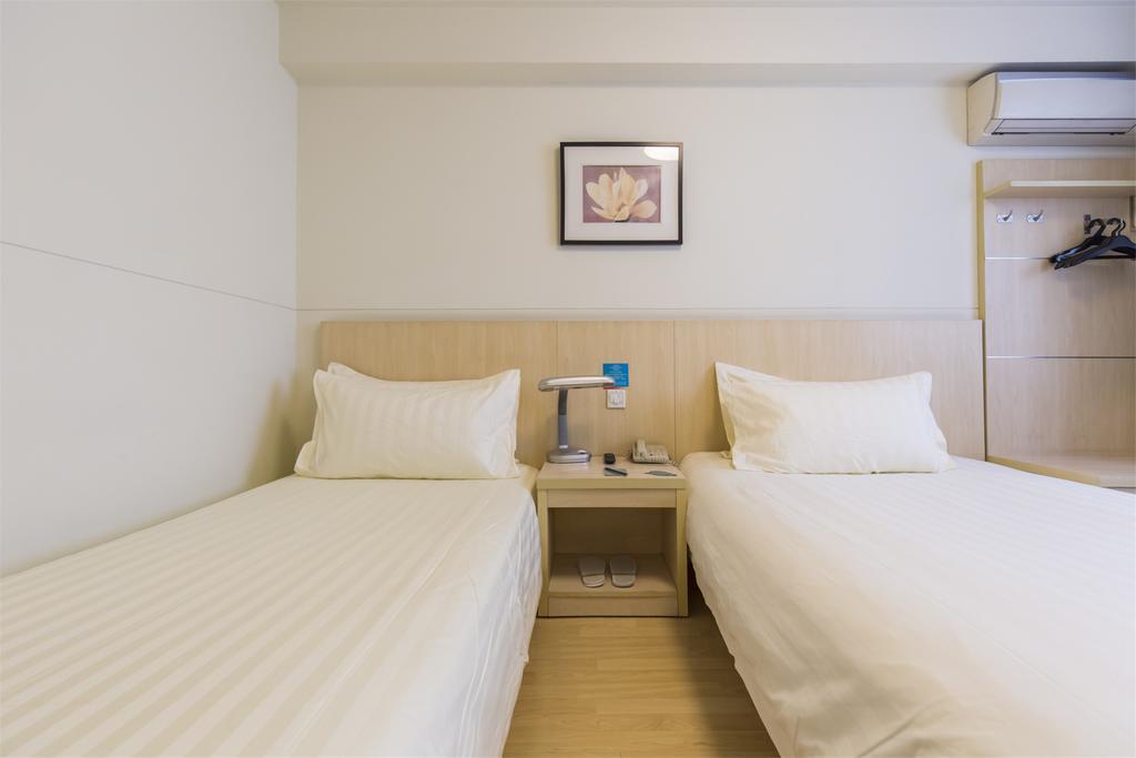 Jingjiang Inn Jinan Quancheng Road Zewnętrze zdjęcie