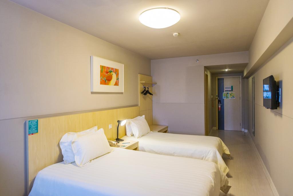 Jingjiang Inn Jinan Quancheng Road Zewnętrze zdjęcie