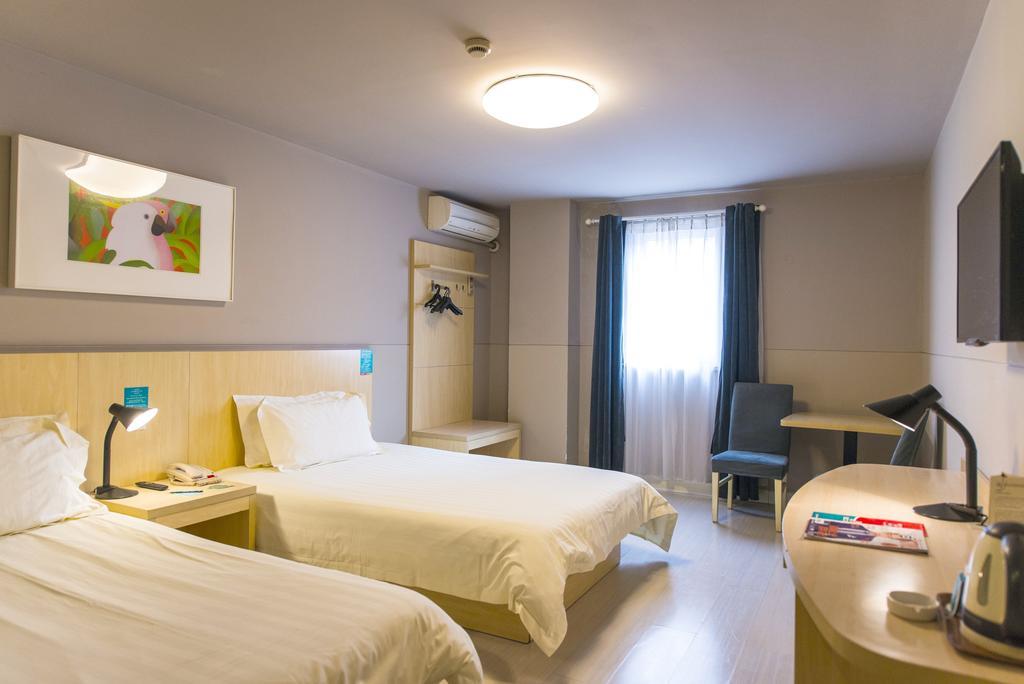 Jingjiang Inn Jinan Quancheng Road Zewnętrze zdjęcie